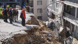 Sağanak Yağış İzmir'i Vurdu