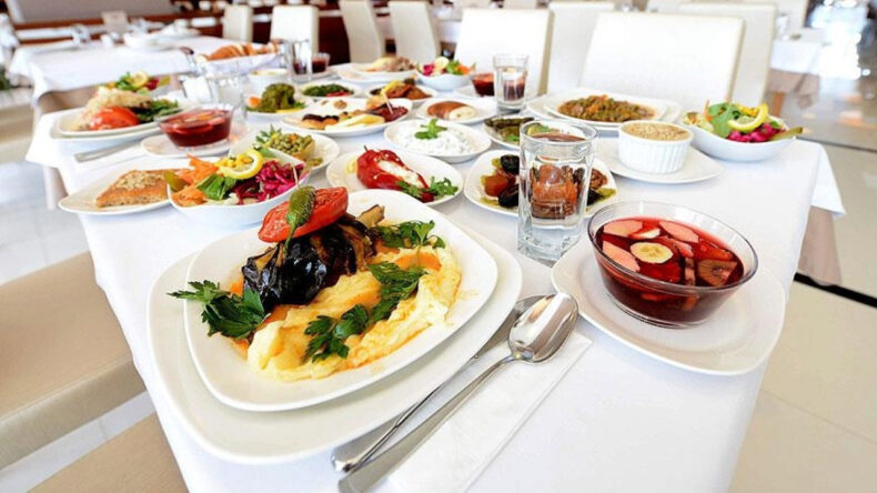 Sağlık Bakanlığı'ndan Ramazan Uyarısı: İftarda ve Sahurda Dikkat Edilmesi Gerekenler!