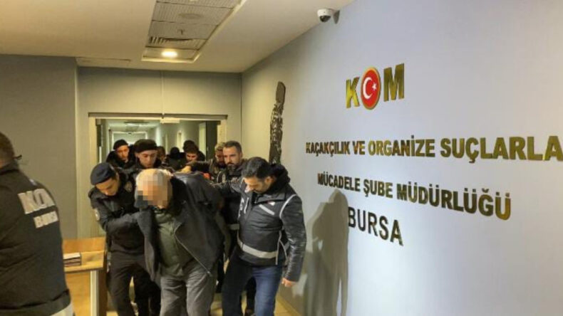 Sarallar'a beş kentte operasyon: G&ouml;zaltılar var