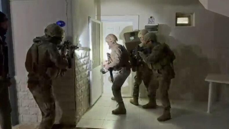 Serdenge&ccedil;tiler Su&ccedil; &Ouml;rg&uuml;t&uuml; Mensubu Yakalandı