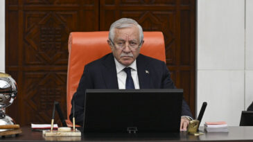 TBMM Başkanvekili Celal Adan'dan vekillere sert tepki: Hayret, ayıp ya