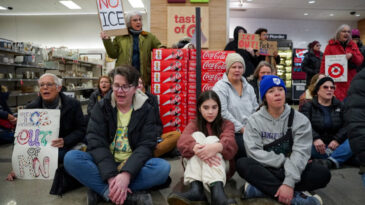 Teknoloji Devlerine ICE Boykotu: Bir Ay S&uuml;recek