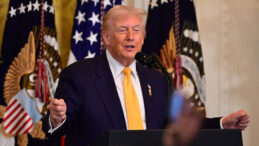 Trump, İran'a Y&ouml;nelik Olası Saldırıyı G&ouml;zden Ge&ccedil;iriyor