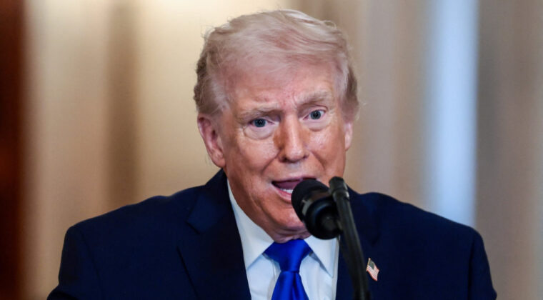 Trump'ın İran'a Saldırısı: Ge&ccedil;mişteki &Ccedil;elişkili A&ccedil;ıklamaları