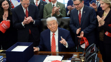 Trump'tan Epstein &Uuml;zerine A&ccedil;ıklama: Ge&ccedil;mişi Geride Bırakalım