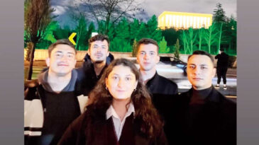 TSK'dan İhra&ccedil; Edilmelerinin 1. Yılında Anıtkabir'i Ziyaret Ettiler