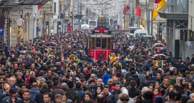 T&uuml;rkiye'nin N&uuml;fusu A&ccedil;ıklandı