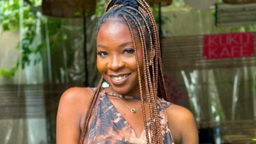 &Uuml;nl&uuml; Şarkıcının Yılan Sokması Nedeniyle Hayatını Kaybetmesi &Uuml;z&uuml;nt&uuml;yle Karşılandı