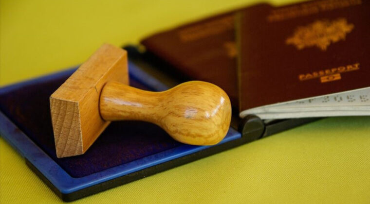 Vize Hayaliyle Onlarca Kişiyi Dolandırdılar