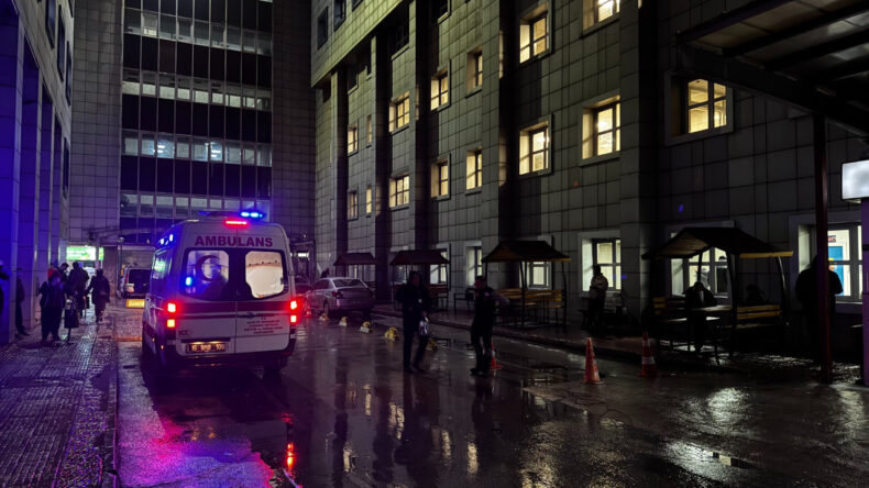 İş Yeri Baskını: Bı&ccedil;akla &Ouml;l&uuml;m