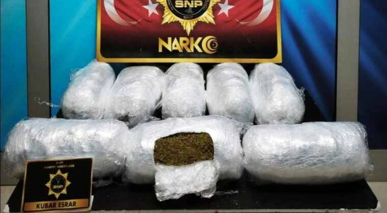 Yolcu Otob&uuml;s&uuml;nde Uyuşturucu Operasyonu