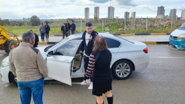 Yolu Kapatma Eylemi: Silah Tehdidiyle Yolu A&ccedil;tılar