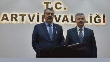 Yusuf Tekin: Metindeki En Ağır İfade 'Gerici Azınlık'