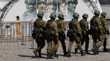 Y&uuml;ksek Maaş Vaadiyle Sakıncalı Bir Maceraya Atıldılar