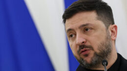 Zelenskiy: Rusya bir ayda 6 bin İHA ve 5.500 g&uuml;d&uuml;ml&uuml; bombayla saldırdı