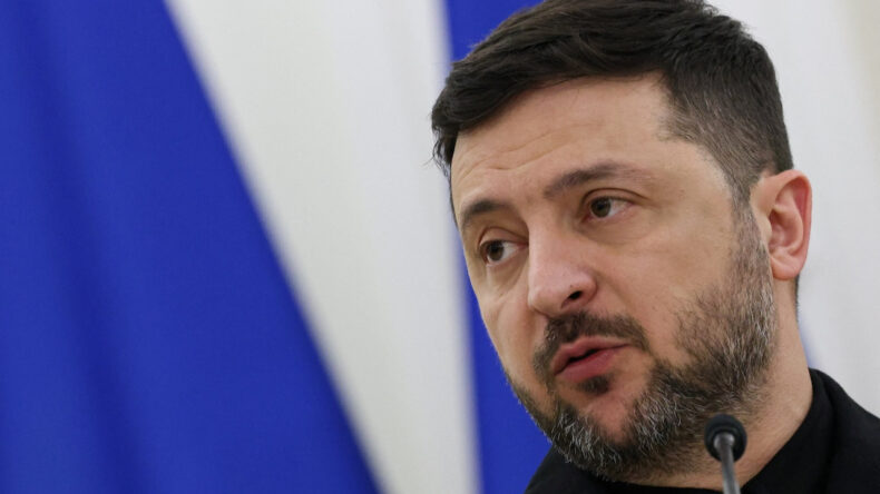 Zelenskiy: Rusya bir ayda 6 bin İHA ve 5.500 g&uuml;d&uuml;ml&uuml; bombayla saldırdı