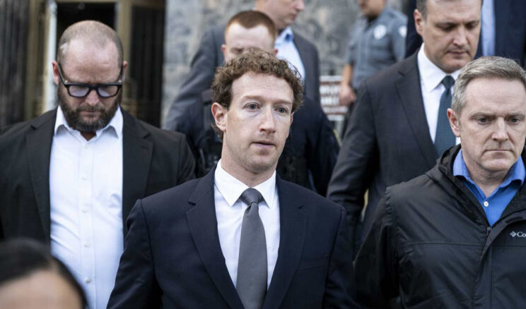 Zuckerberg Su&ccedil;lamaları Reddetti