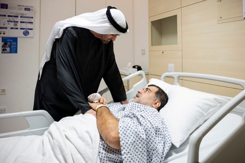 Al Nahyan açıklama yaparken