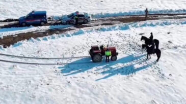 21 Yıl &Ouml;nce &Ccedil;alınan Trakt&ouml;r Van&rsquo;da Bulundu