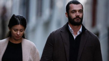 28 yaşındaki Sarkozy'den siyasete iddialı giriş