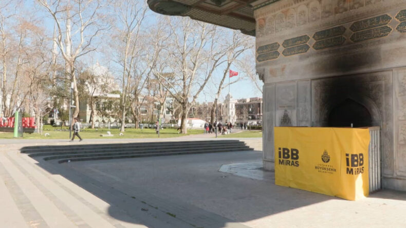 300 Yıllık Tophane Çeşmesi'ni Isınmak İçin Yakmış