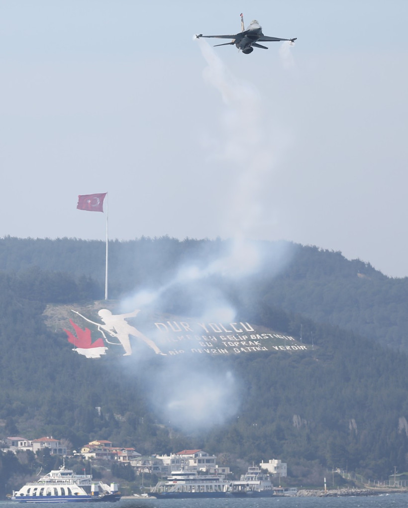 SOLOTÜRK Gösteri Uçuşu İzleyicileri