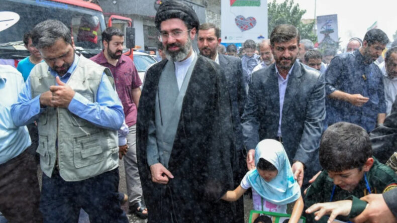 ABD istihbaratı: Ali Hamaney oğlunun lider olmasını hi&ccedil; istemedi