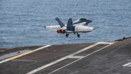 ABD, Operasyonunun İlk 12 Saatinde İran'a Yaklaşık 900 Saldırı Ger&ccedil;ekleştirdi