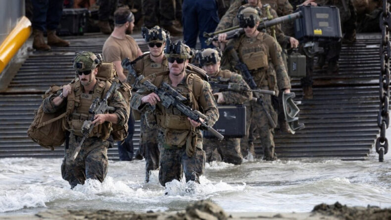 ABD, Orta Doğu'ya 5 Bin Asker G&ouml;nderiyor