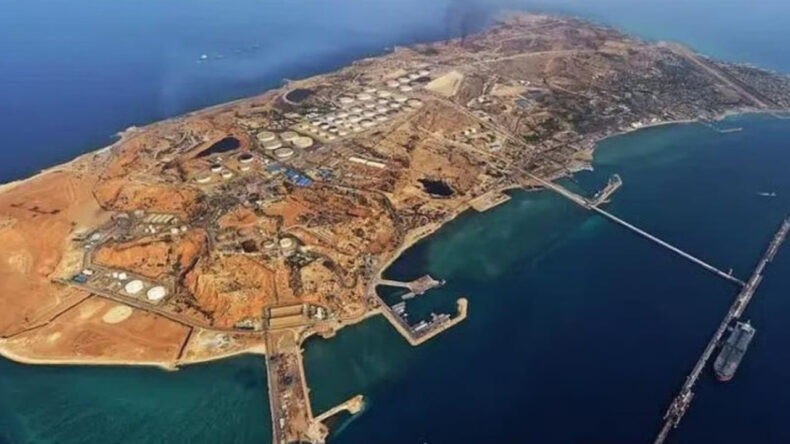 ABD'den Hark Adası a&ccedil;ıklaması: Askeri hedefler imha edildi