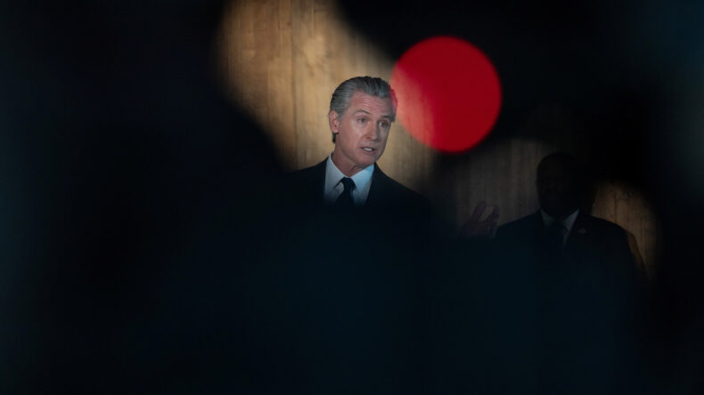 ABD'nin İran'a Saldırıları Demokratları Ayağa Kaldırdı