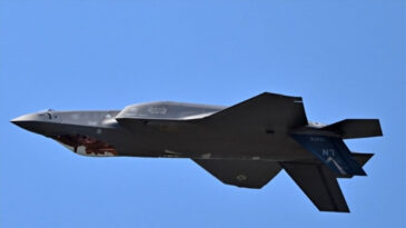 ABD&rsquo;nin F-35&rsquo;i vuruldu