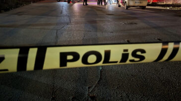 Aliağa'da Pompalı T&uuml;fekli Kuyumcu Soygunu Girişimi