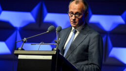 Almanya'dan savaş yorumu: Par&ccedil;ası olmaya niyetimiz yok