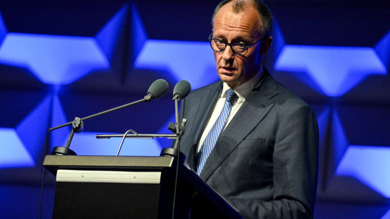 Almanya'dan savaş yorumu: Par&ccedil;ası olmaya niyetimiz yok