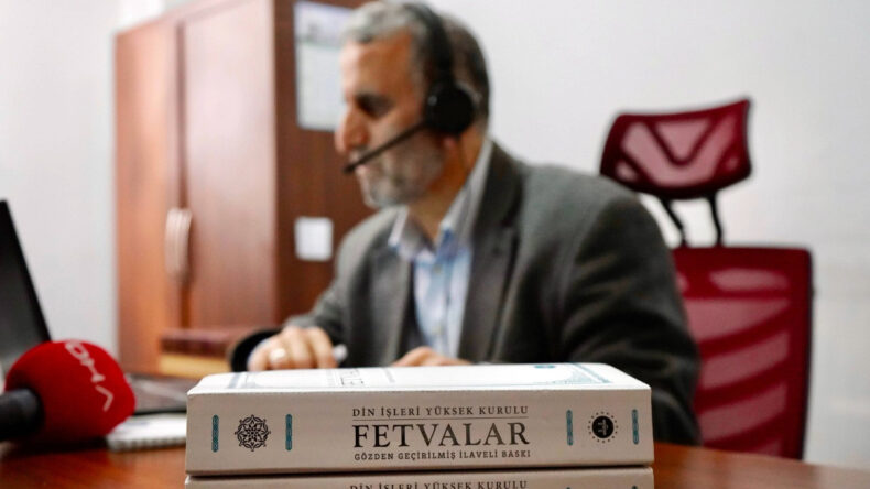 Alo Fetva Hattı'na &ccedil;ağrılar ikiye katlandı: Bu soruyla ilk kez karşılaştım