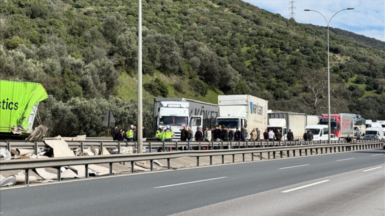 Anadolu Otoyolu'nda kaza: İstanbul yönü kapandı