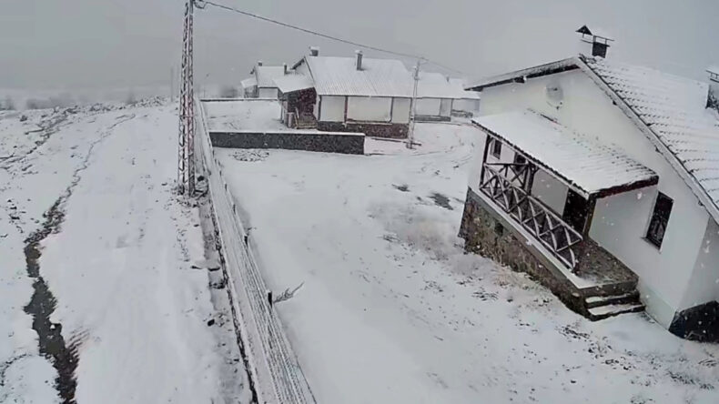 Ankara'nın Yüksek Kesimlerine Kar Yağdı