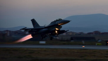 Antalya&rsquo;da savaş u&ccedil;aklarının yoğun u&ccedil;uş yaptığı iddiasına DMM'den a&ccedil;ıklama