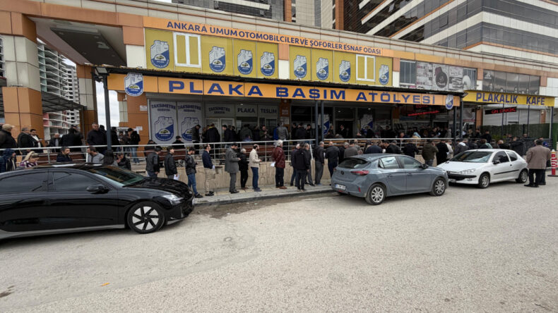 APP Plaka Değişiminde Son Gün Yoğunluğu