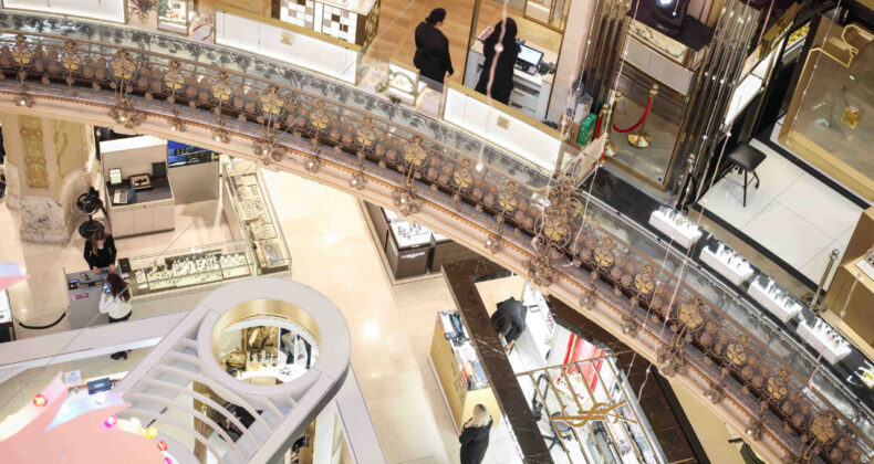 AVM'lerin ziyaret&ccedil;i sayısı azaldı