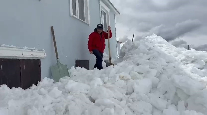 İkinci kata çıkan ayı izleri