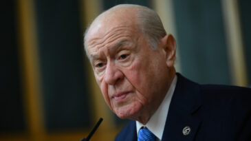 Bah&ccedil;eli Talimat Verdi, Ramazan Kaşlı İhra&ccedil; Ediliyor