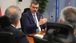 Bakan &Ccedil;ift&ccedil;i: İran sınırında olağan&uuml;st&uuml; bir hareketlilik yaşanmıyor