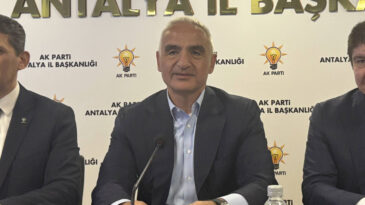 Bakan Ersoy: D&uuml;nyanın 4'&uuml;nc&uuml; b&uuml;y&uuml;k turizm &uuml;lkesi olan bir T&uuml;rkiye g&ouml;r&uuml;yoruz