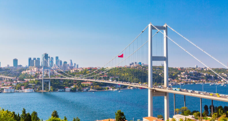 Bakandan &Ouml;zelleştirme A&ccedil;ıklaması: Kesin Karar Yok