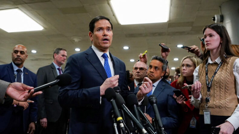 Basın Mensupları Rubio'yu Köşeye Sıkıştırdı