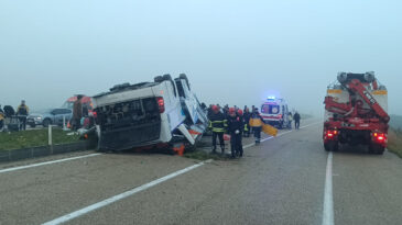 Bayram Sabahı Kaza: İki &Ouml;l&uuml;, &Ccedil;ok Sayıda Yaralı