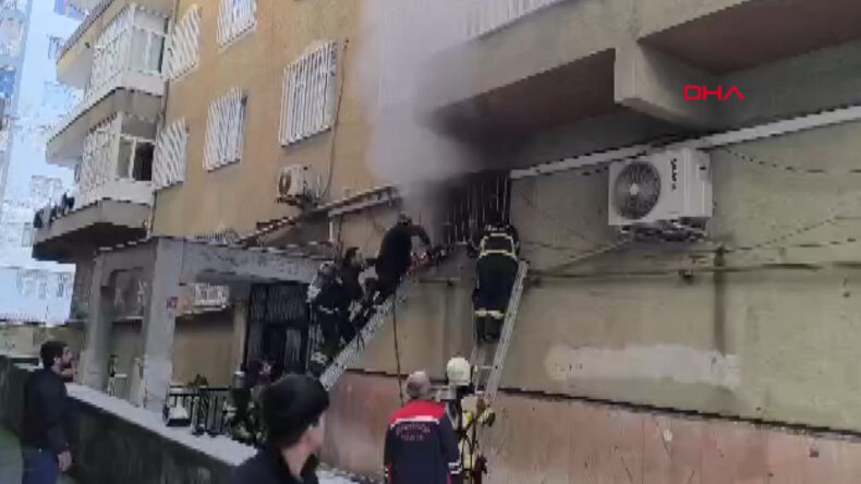 Berberde korkutan yangın: &Ccedil;ırak mahsur kaldı