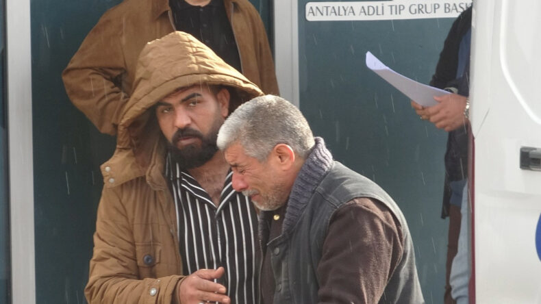 Bir babanın en ağır yükü: Kızı ve 5 torununun cenazesini gözyaşlarıyla teslim aldı